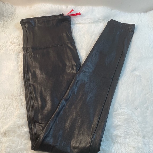 SPANX Pants - Spanx faux leather legging